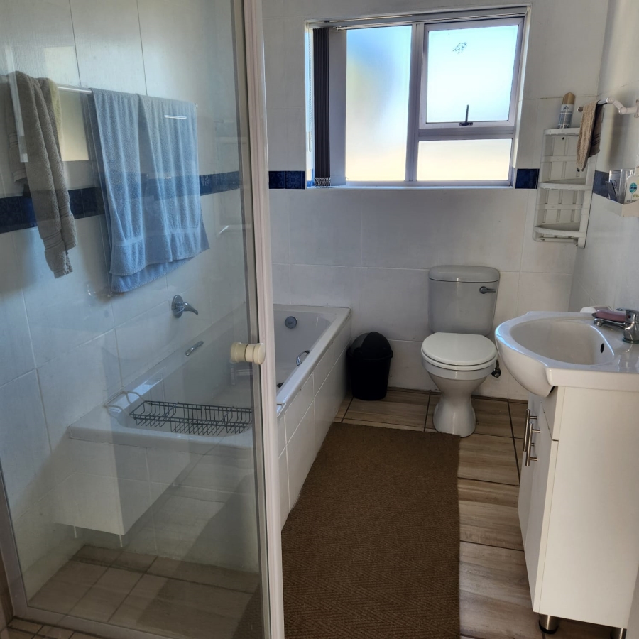 3 Bedroom Property for Sale in Stilbaai Wes Western Cape